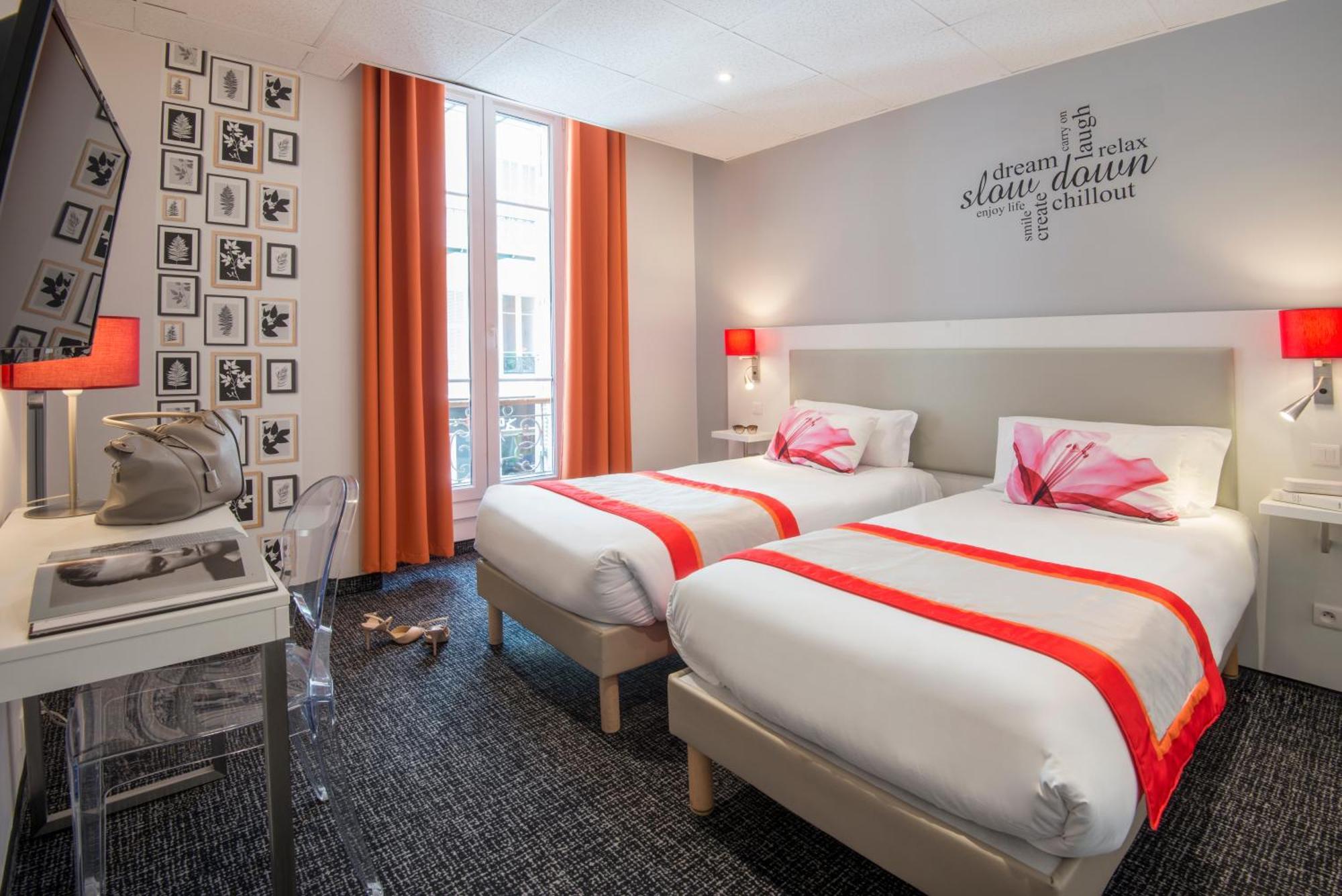 Twin Room,1432538740:JPEG